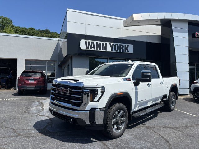 New 2026 GMC Sierra 2500 SLT w/ SLT Premium Package
