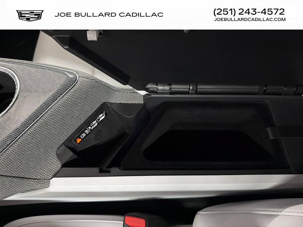 New 2027 Cadillac Optiq Sport w/ LPO, Floor Liner Package AWD/4WD image 32