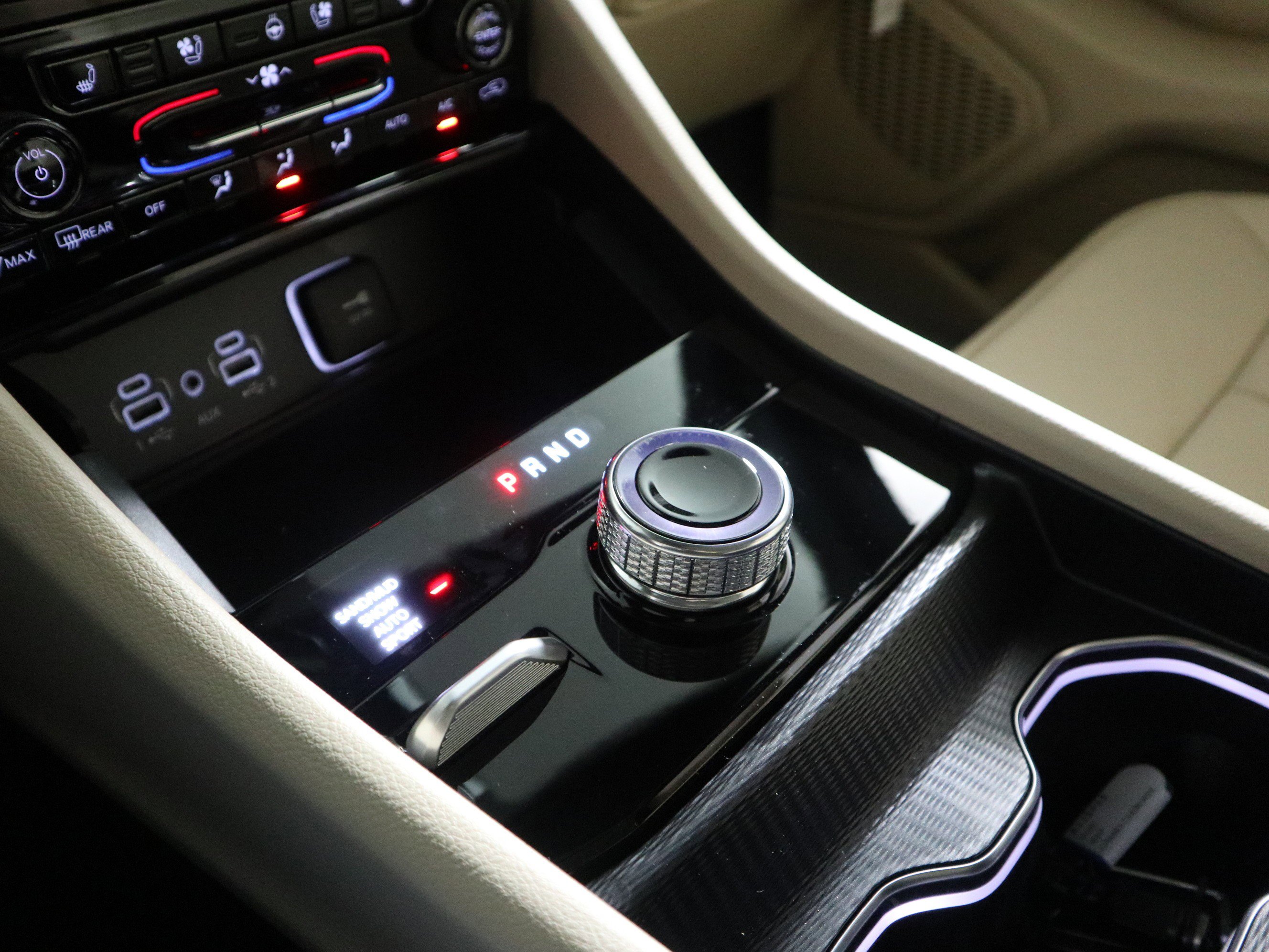 New 2025 Jeep Grand Cherokee Limited w/ Luxury Tech Group II image 26