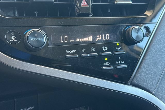 Used 2021 Toyota Camry XSE FWD image 19