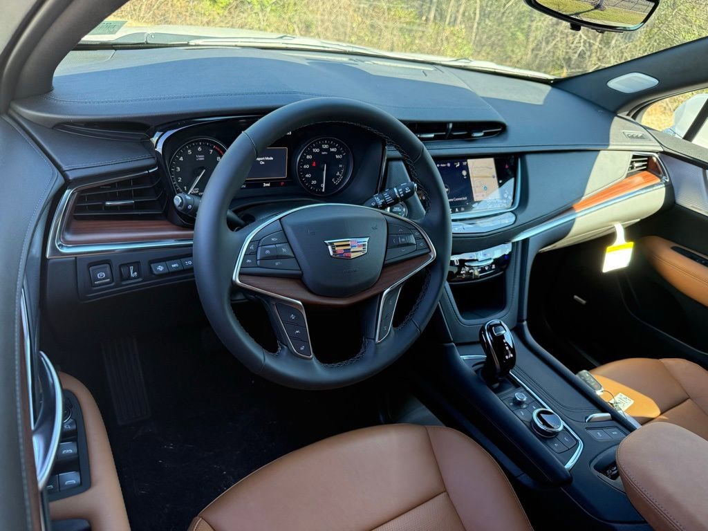 New 2026 Cadillac XT5 Premium Luxury w/ Driver Assist Package FWD image 3