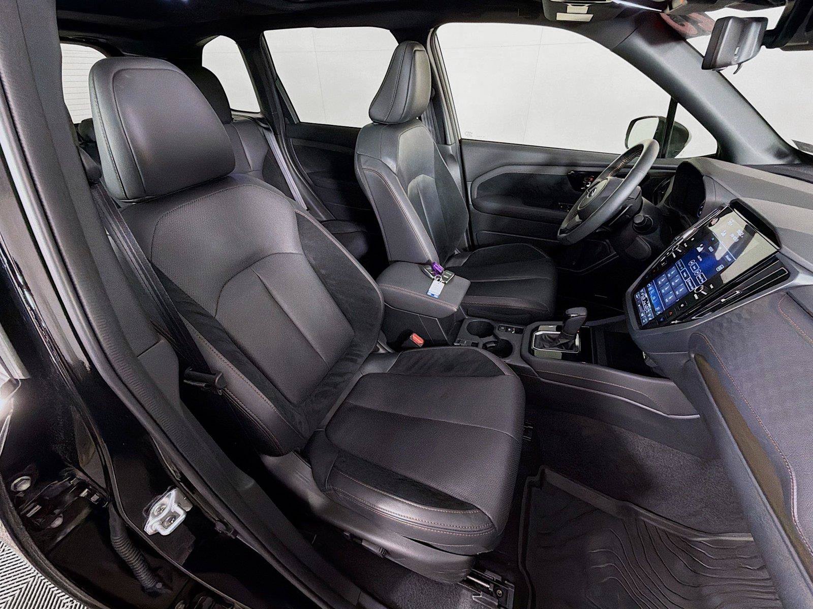 Used 2025 Subaru Forester Touring AWD/4WD image 30