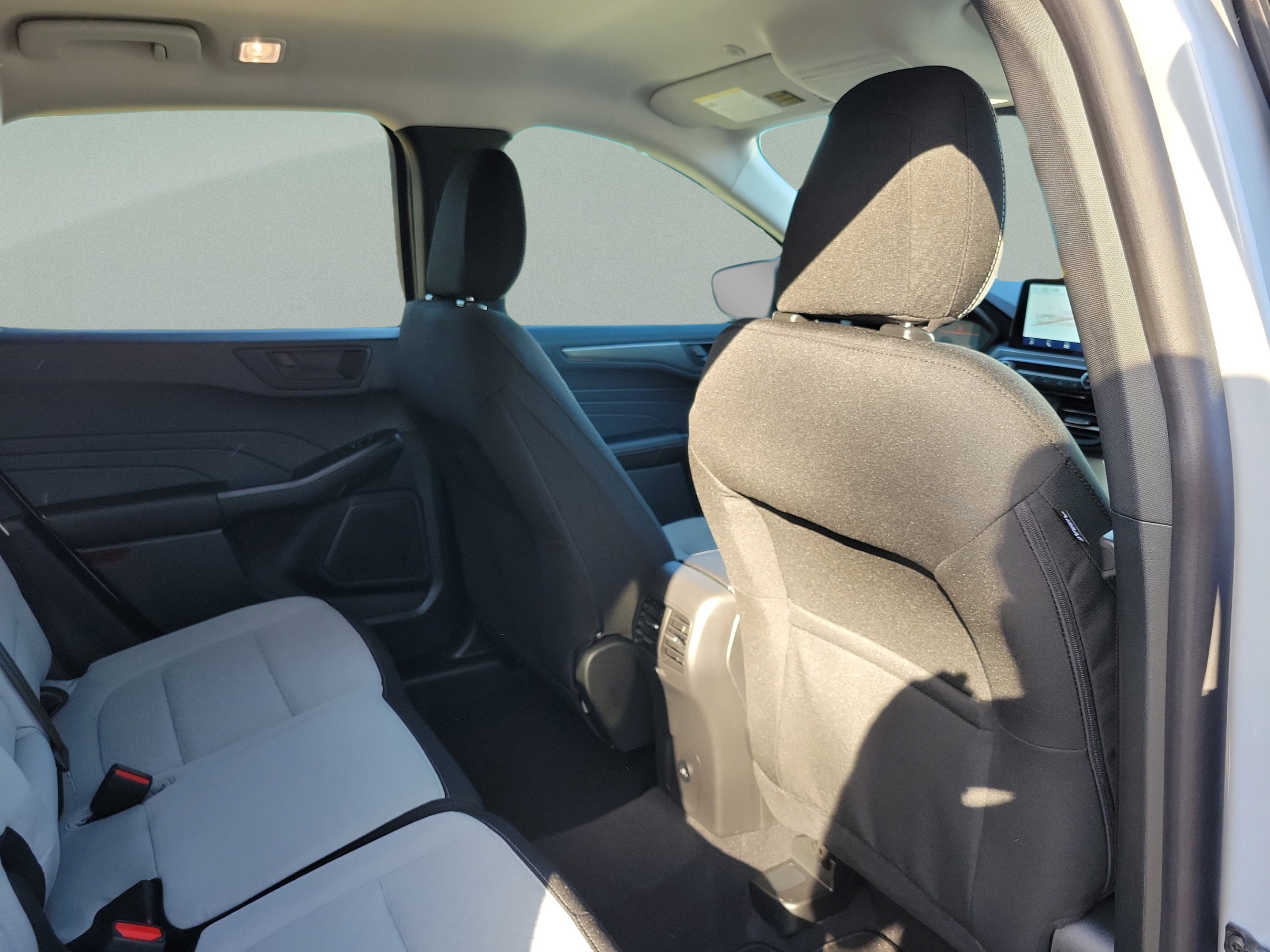 New 2026 Ford Escape Active w/ Cold Weather Package FWD image 28
