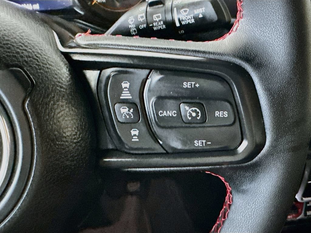 Used 2025 Jeep Wrangler Unlimited Rubicon AWD/4WD image 26