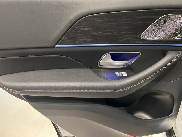 Used 2025 Mercedes-Benz GLE 450e 4MATIC w/ AMG Line Exterior image 41