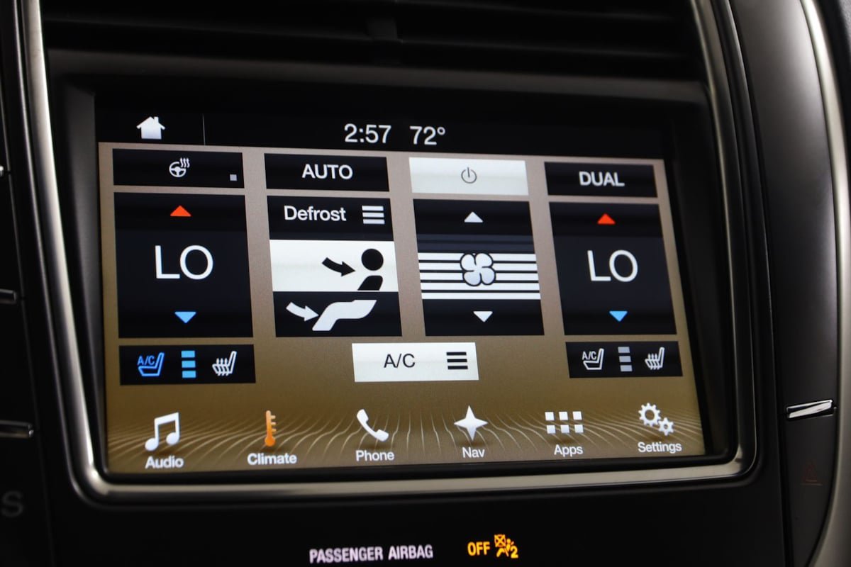 Used 2018 Lincoln MKX Reserve w/ Lincoln MKX Climate Package AWD/4WD image 31