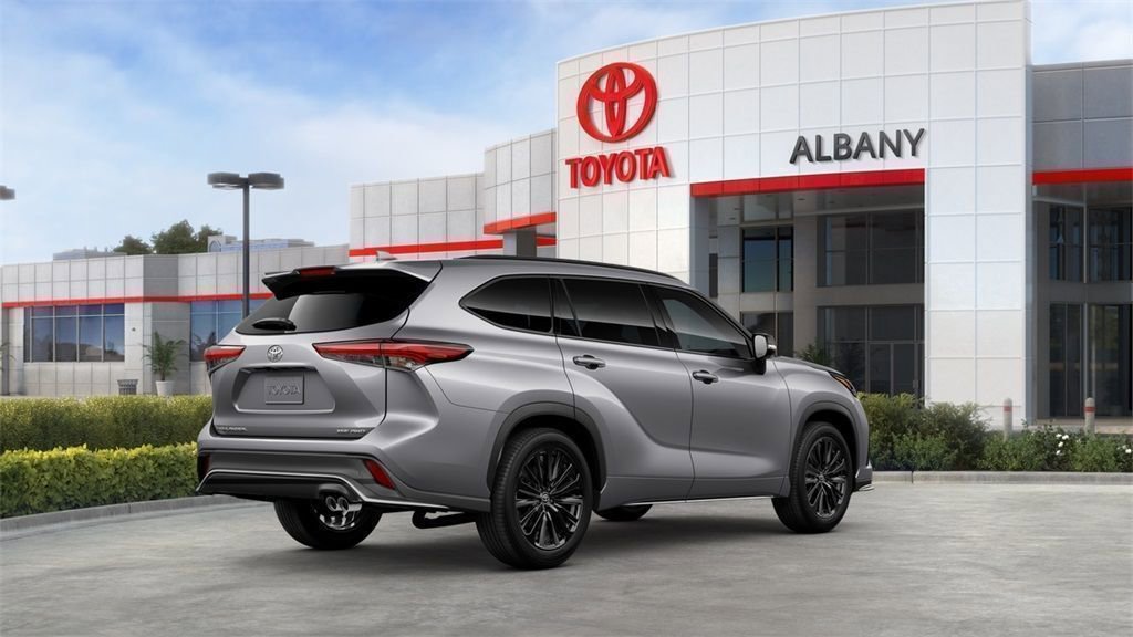 New 2025 Toyota Highlander XSE image 10