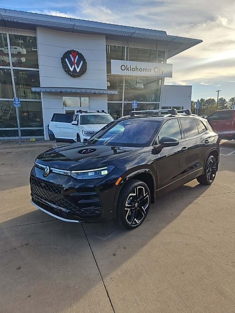 New 2026 Volkswagen Tiguan SEL R-Line