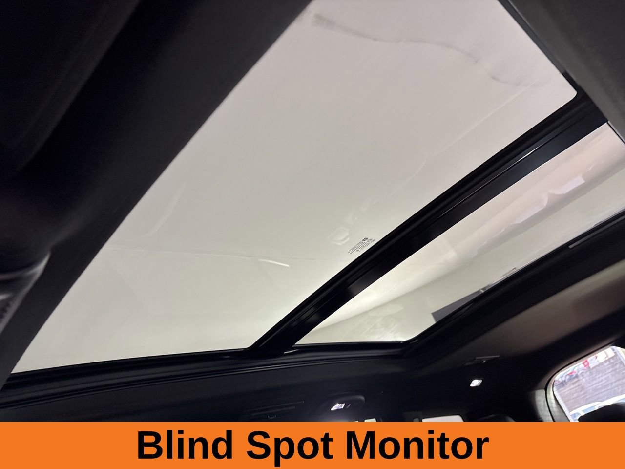 Used 2024 Cadillac XT6 Premium Luxury w/ LPO, Floor Liner Package image 20