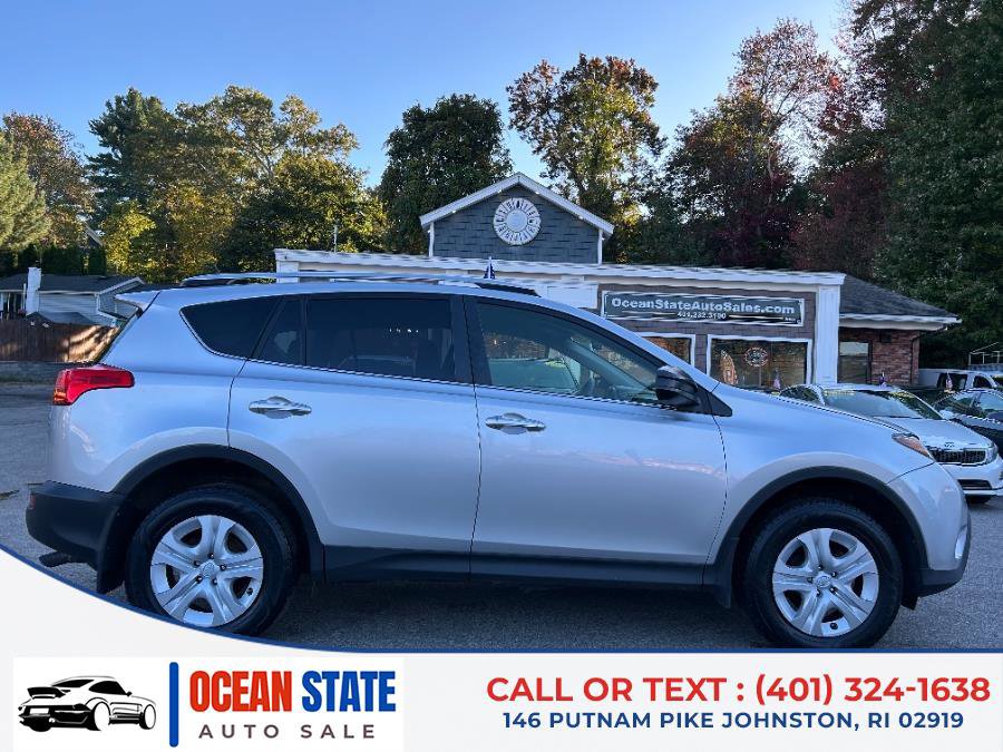 Used 2015 Toyota RAV4 LE image 7