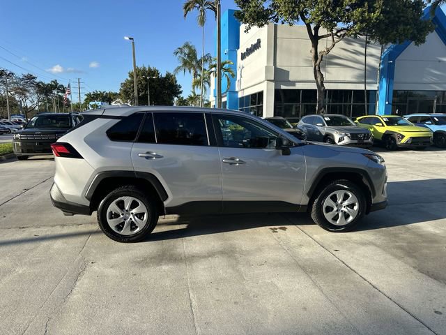 Used 2023 Toyota RAV4 LE image 15