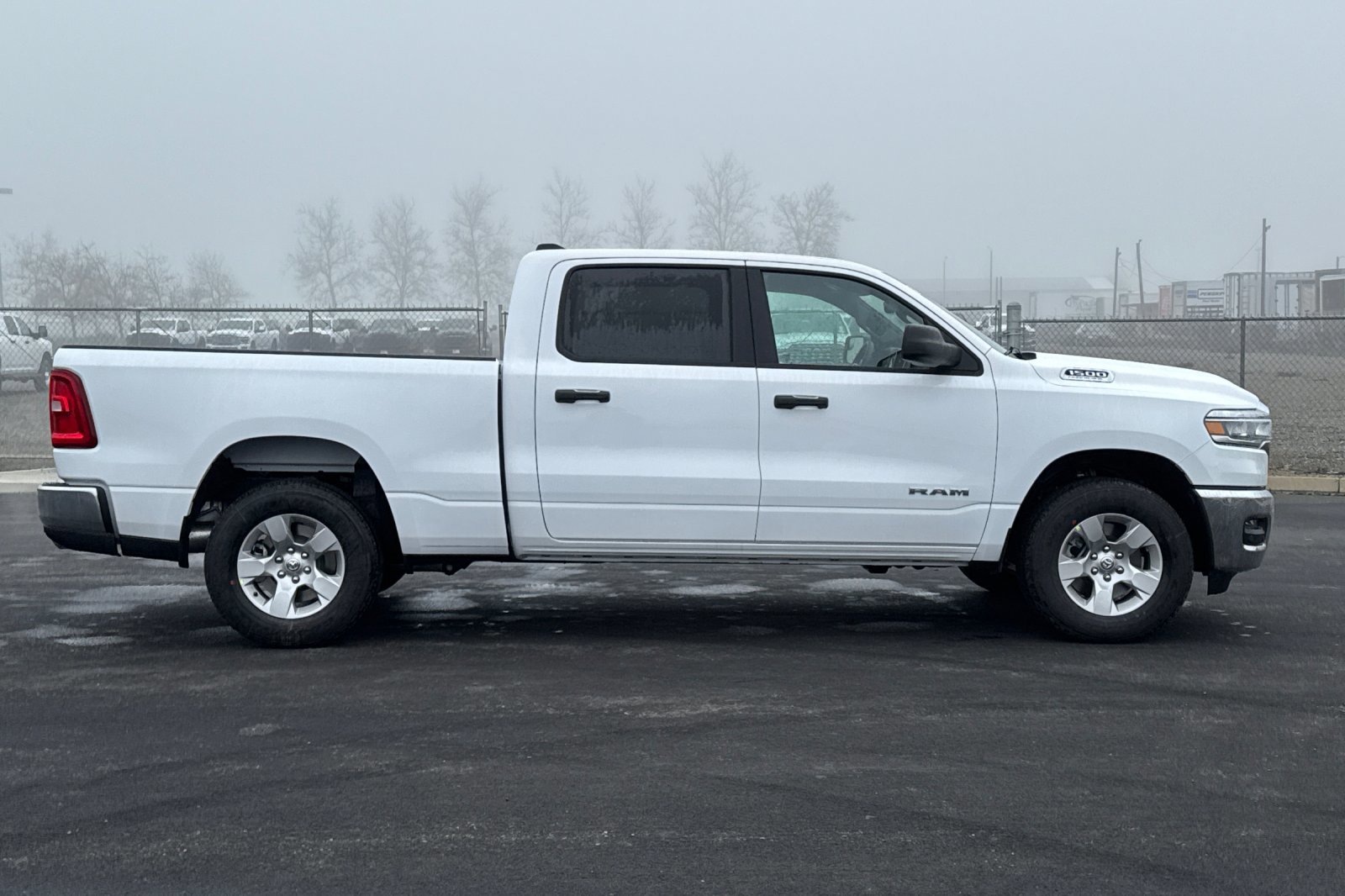 New 2026 RAM 1500 2WD Crew Cab image 2