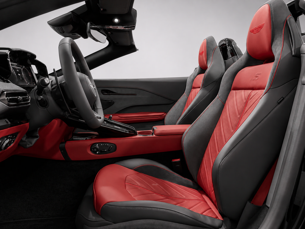 New 2026 Aston Martin V8 Vantage S RWD image 14