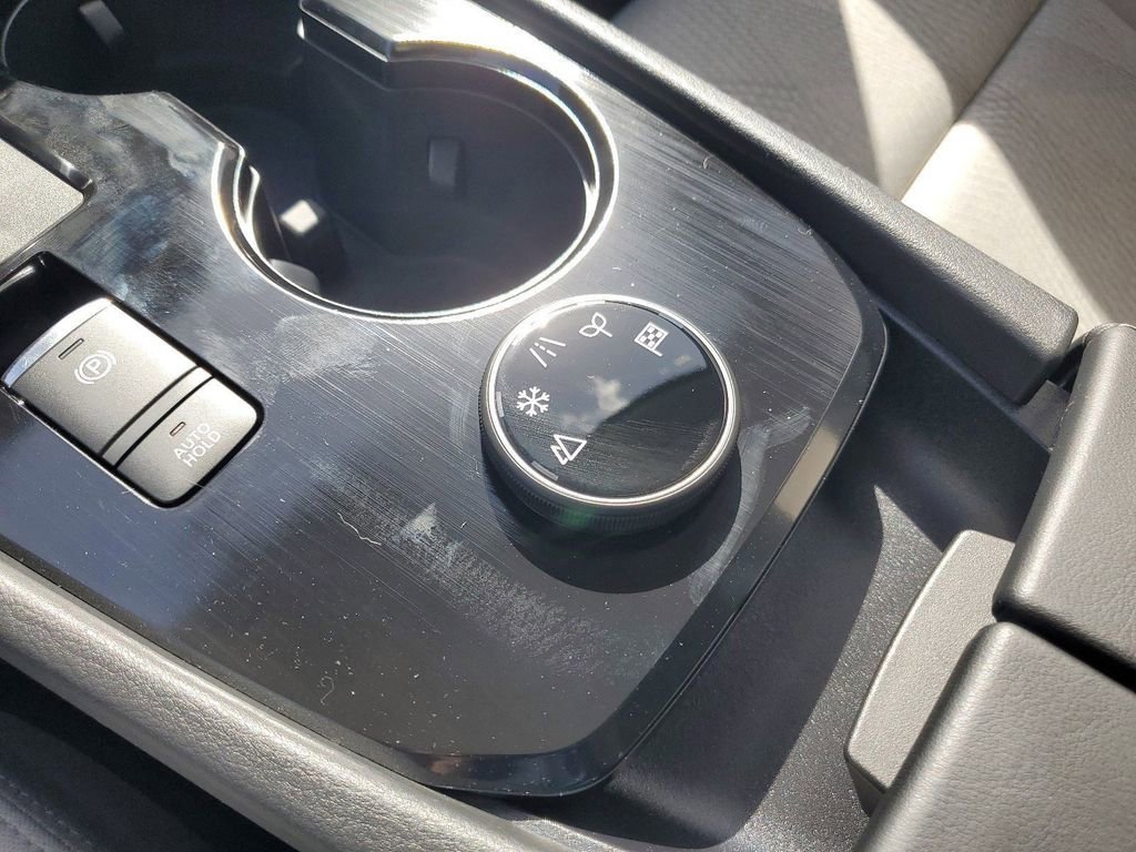 New 2025 Nissan Rogue SV AWD/4WD image 23