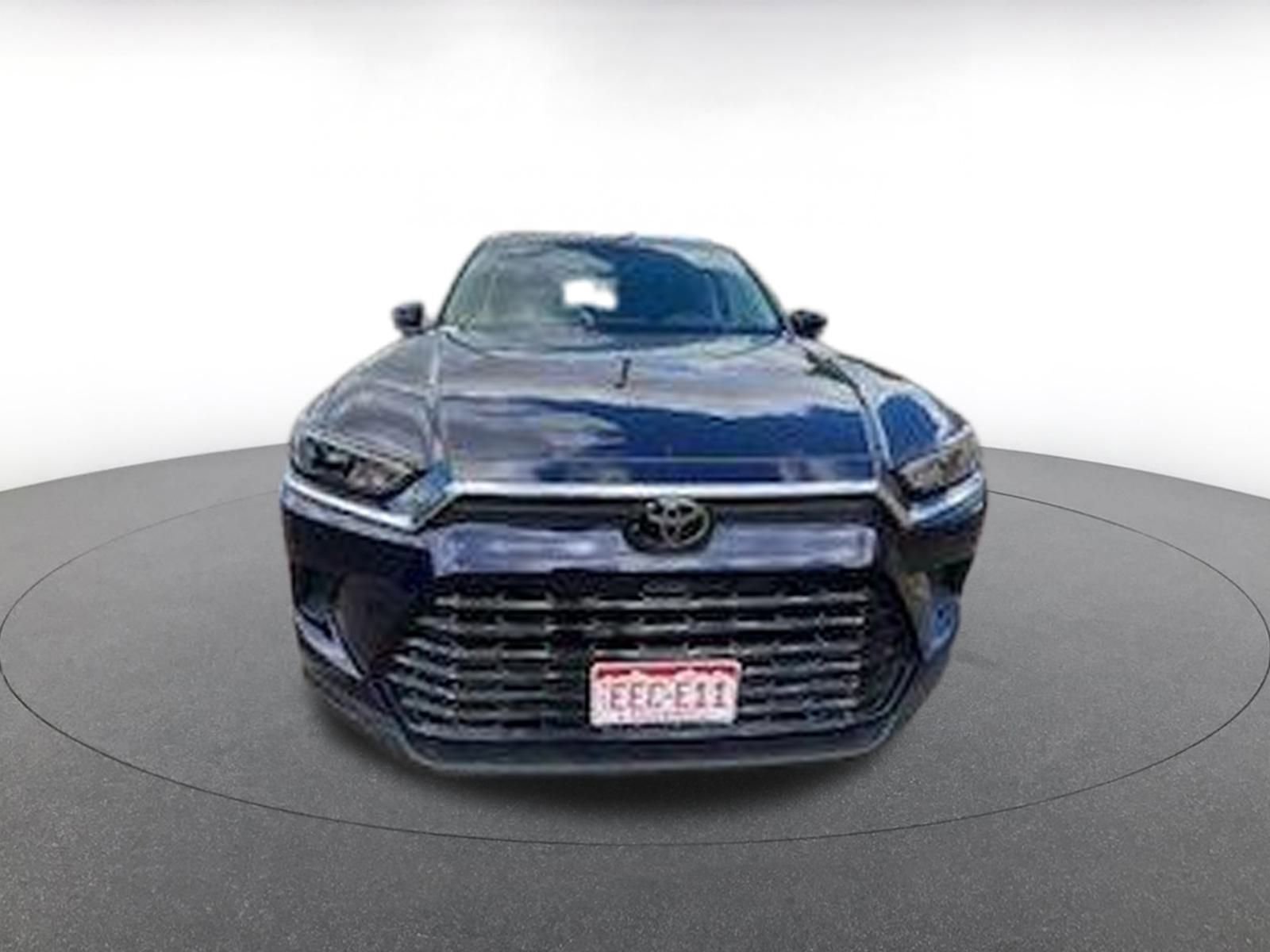 Used 2025 Toyota Grand Highlander FWD image 2