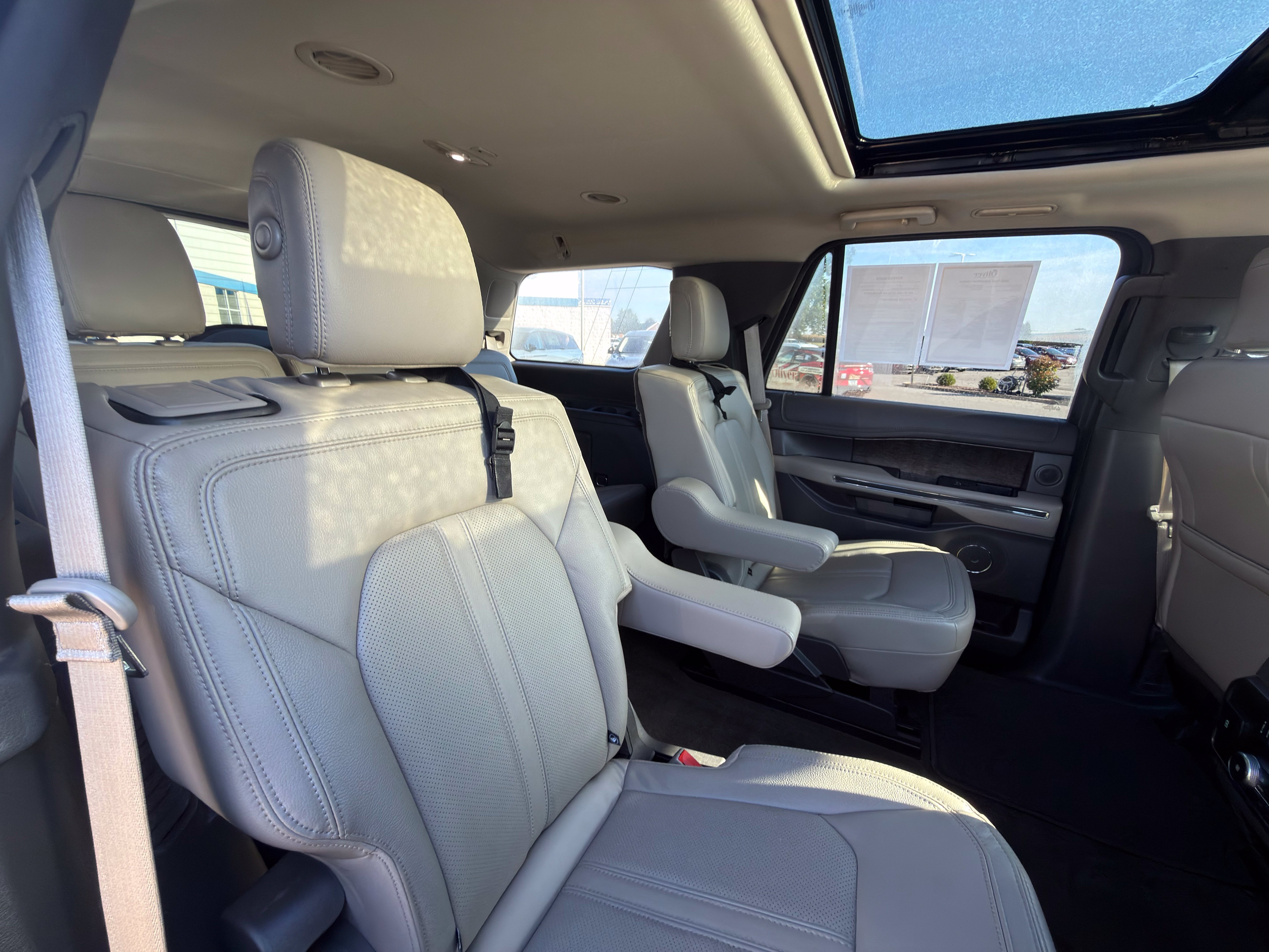 Certified 2020 Ford Expedition Limited w/ Equipment Group 301A AWD/4WD image 16