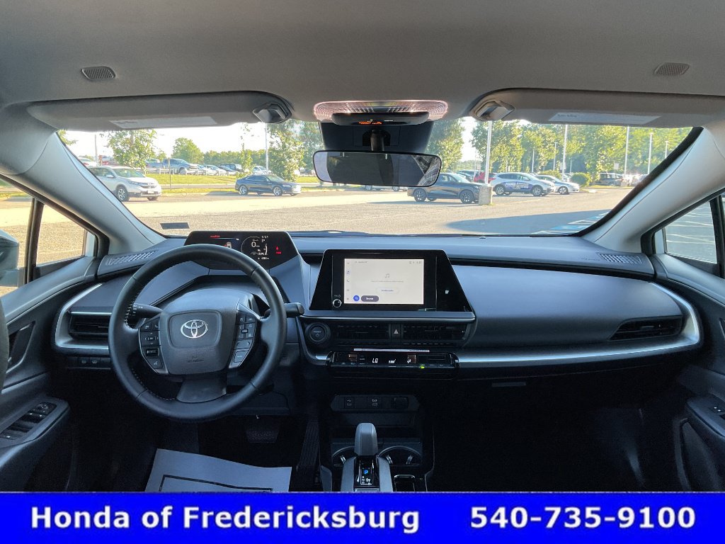 Used 2026 Toyota Prius LE FWD image 41