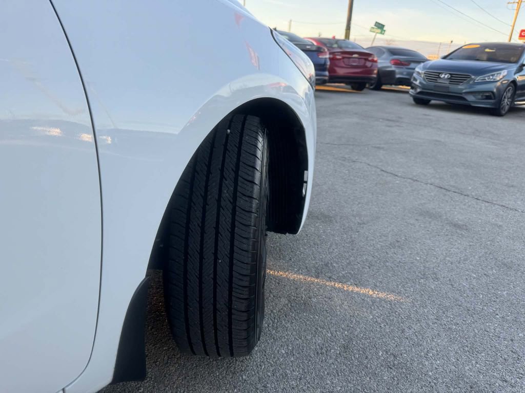 Used 2018 Kia Forte LX image 10