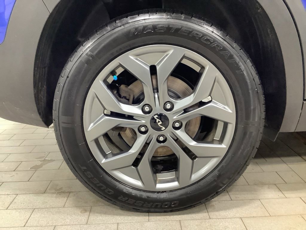 Certified 2024 Kia Seltos LX image 25