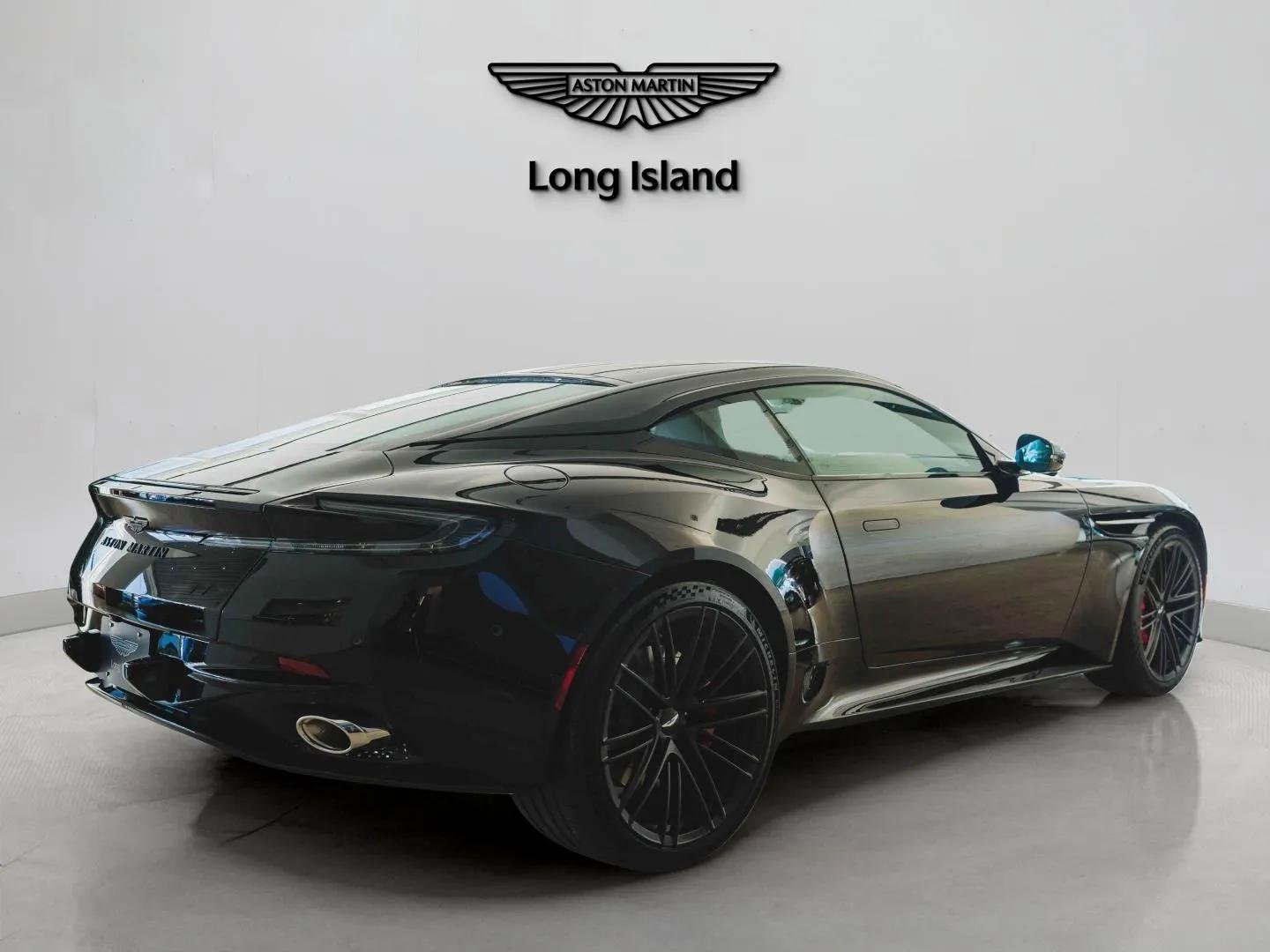 New 2025 Aston Martin DB12 Coupe image 5