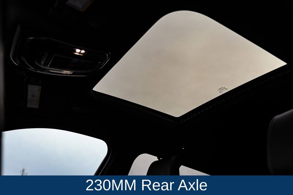 Used 2022 Jeep Grand Cherokee L Overland w/ Advanced Protech Group III image 34