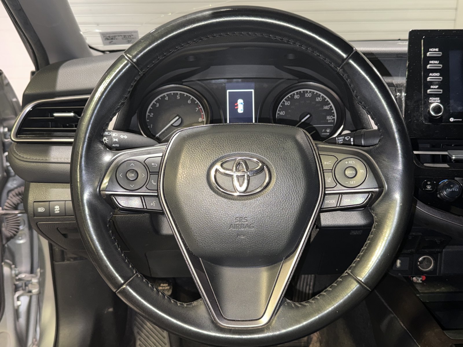 Used 2023 Toyota Camry SE FWD image 18