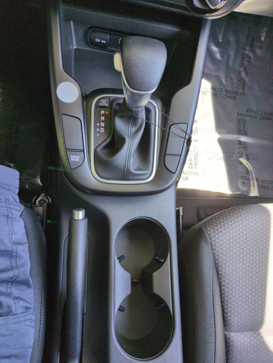 New 2025 Kia Soul LX w/ LX Technology Package FWD image 30