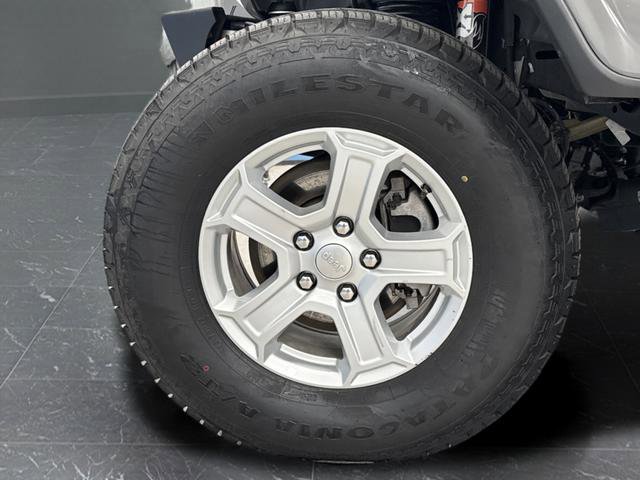 Used 2023 Jeep Gladiator Mojave w/ LED Lighting Group image 38