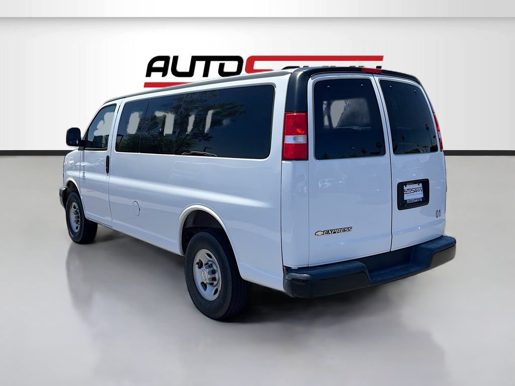 Used 2022 Chevrolet Express 2500 LS w/ Driver Convenience Package RWD image 5