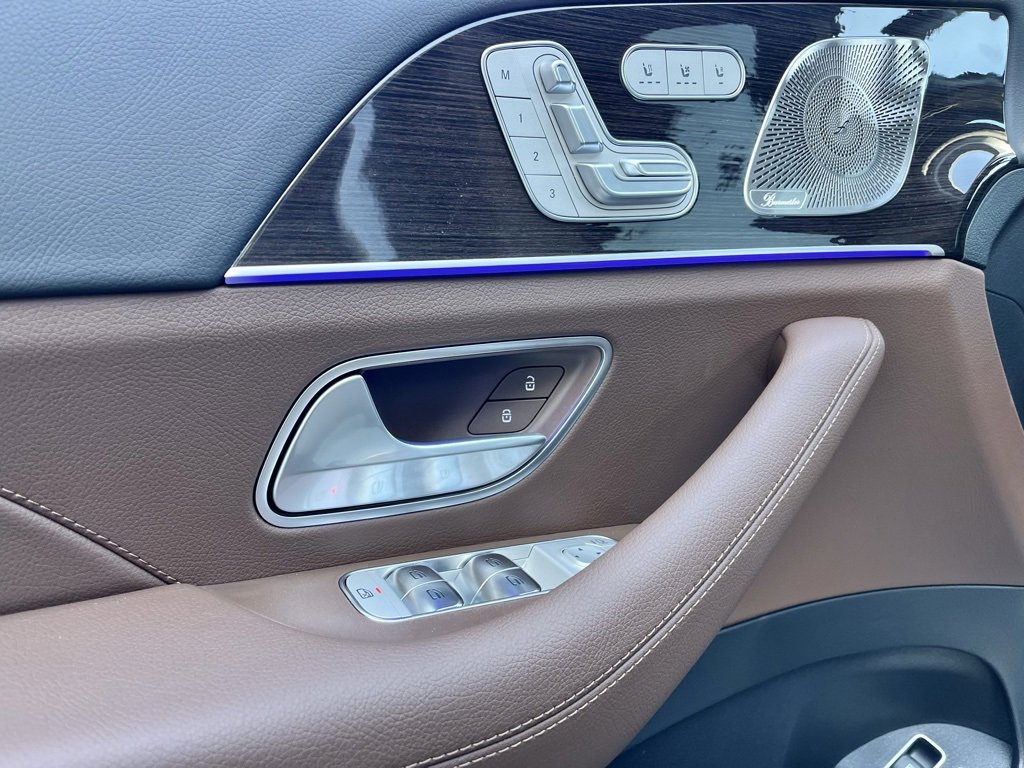 Used 2025 Mercedes-Benz GLE 450e 4MATIC image 14