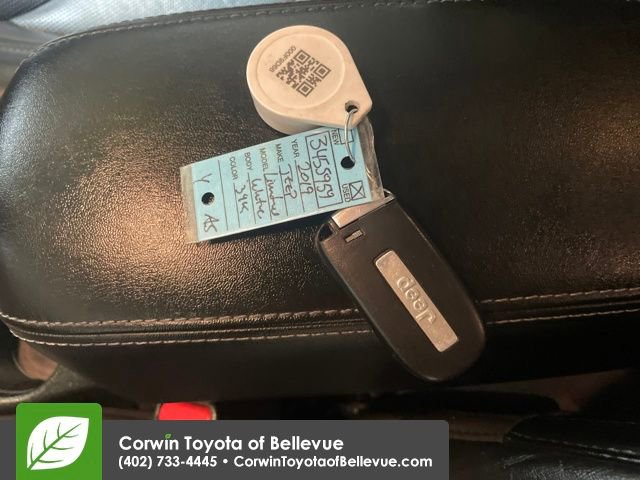 Used 2019 Jeep Cherokee Limited image 29