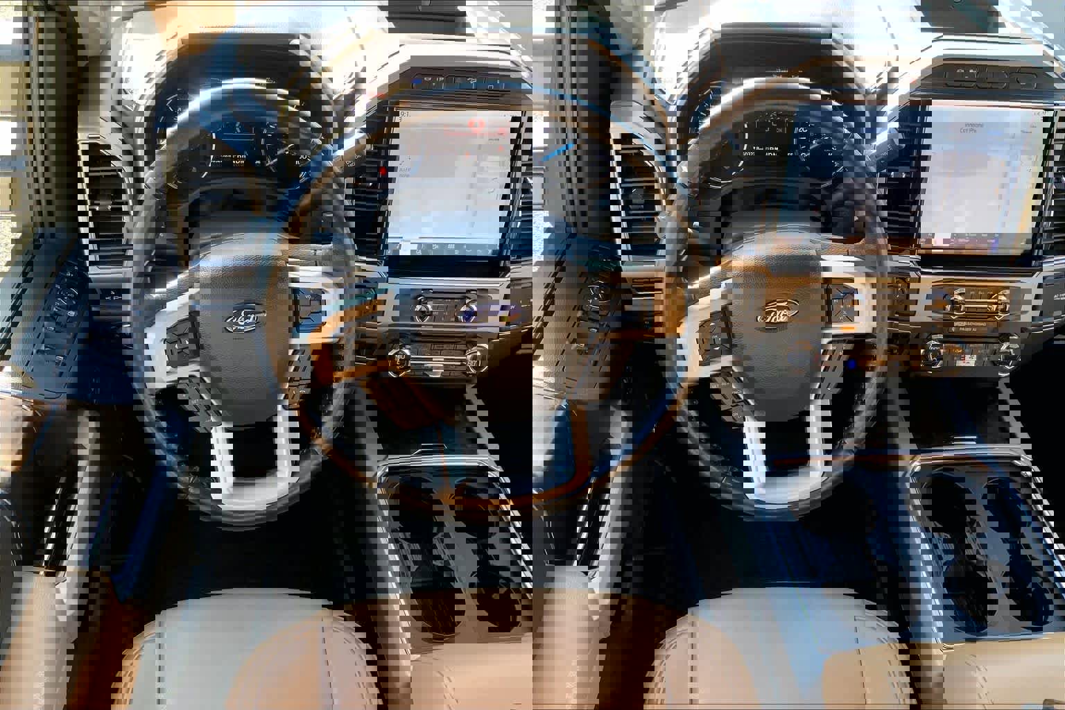 Certified 2022 Ford F250 Lariat w/ Lariat Ultimate Package image 6