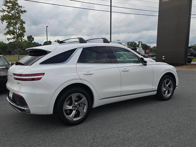 Used 2026 Genesis GV70 2.5T Advanced AWD/4WD image 3