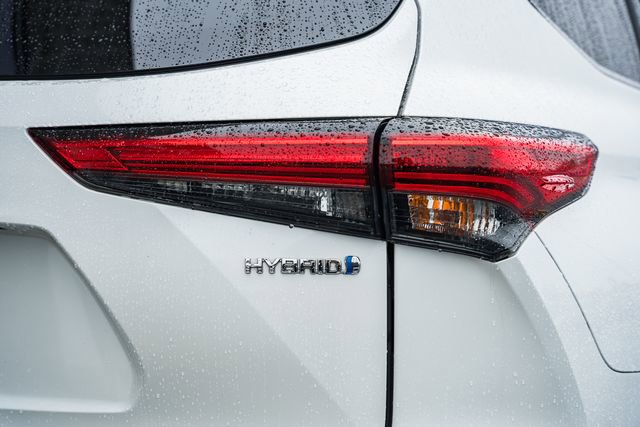 Used 2022 Toyota Highlander XLE image 8