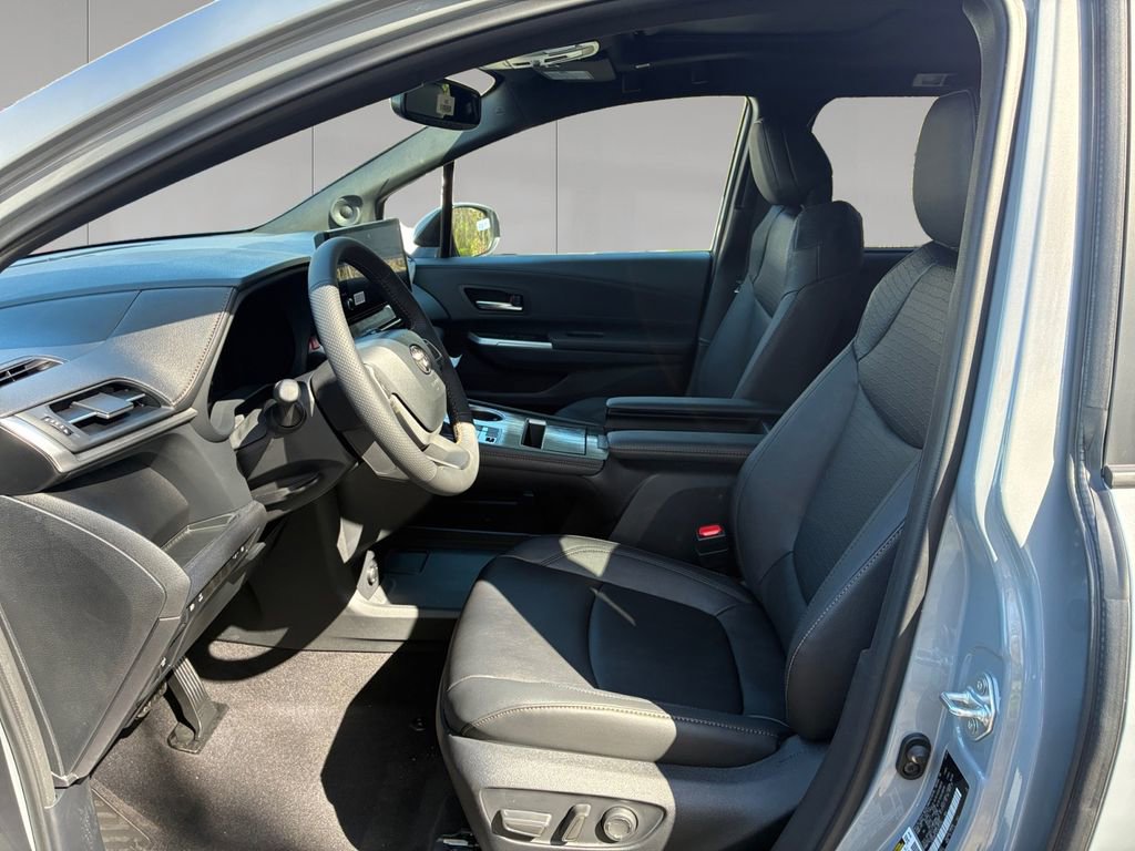 New 2026 Toyota Sienna XLE Woodland Edition AWD/4WD image 10