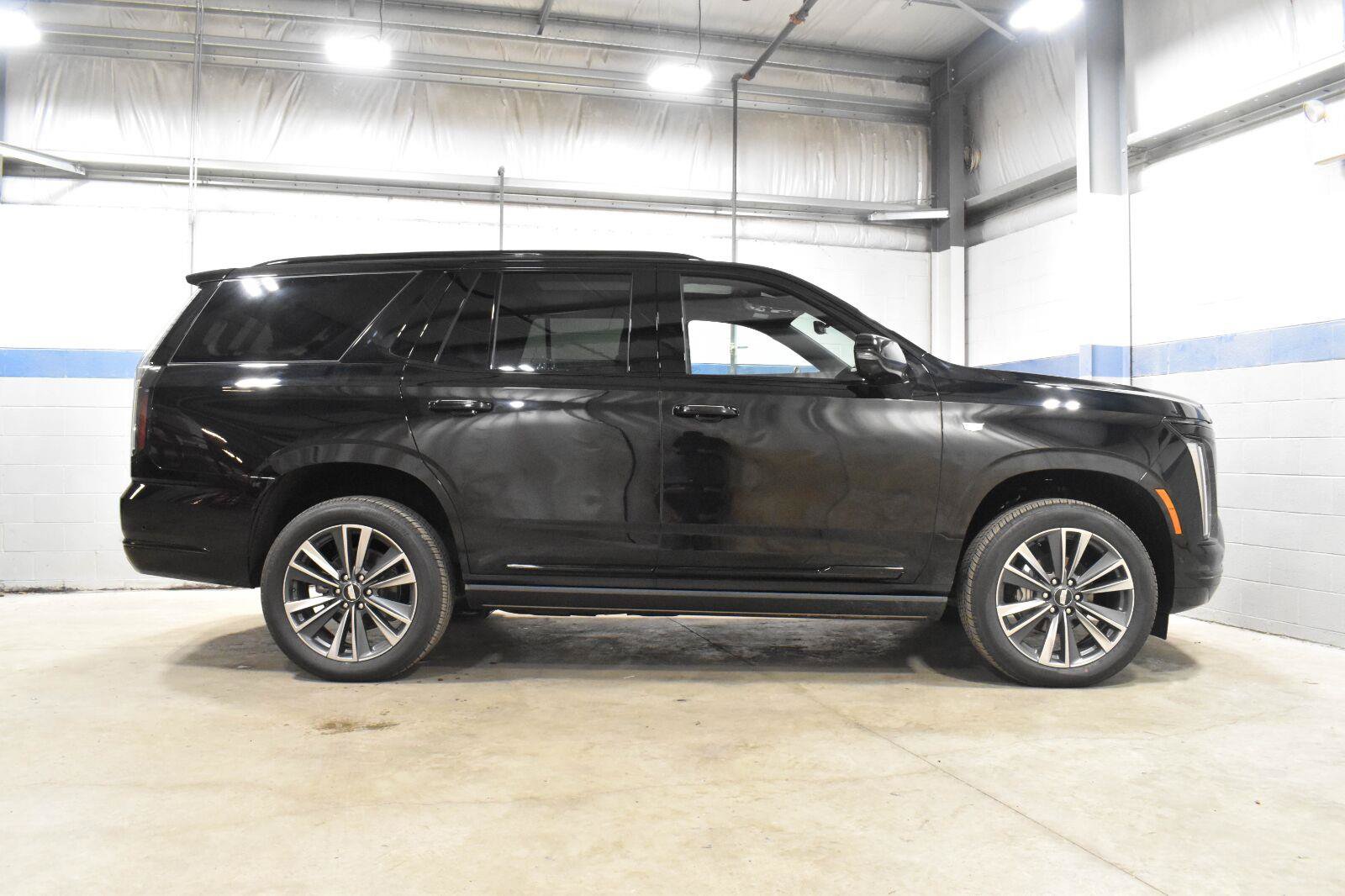 New 2026 Cadillac Escalade Sport AWD/4WD image 18