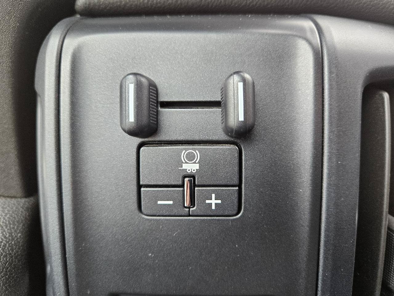 Used 2019 Chevrolet Silverado 2500 W/T AWD/4WD image 48