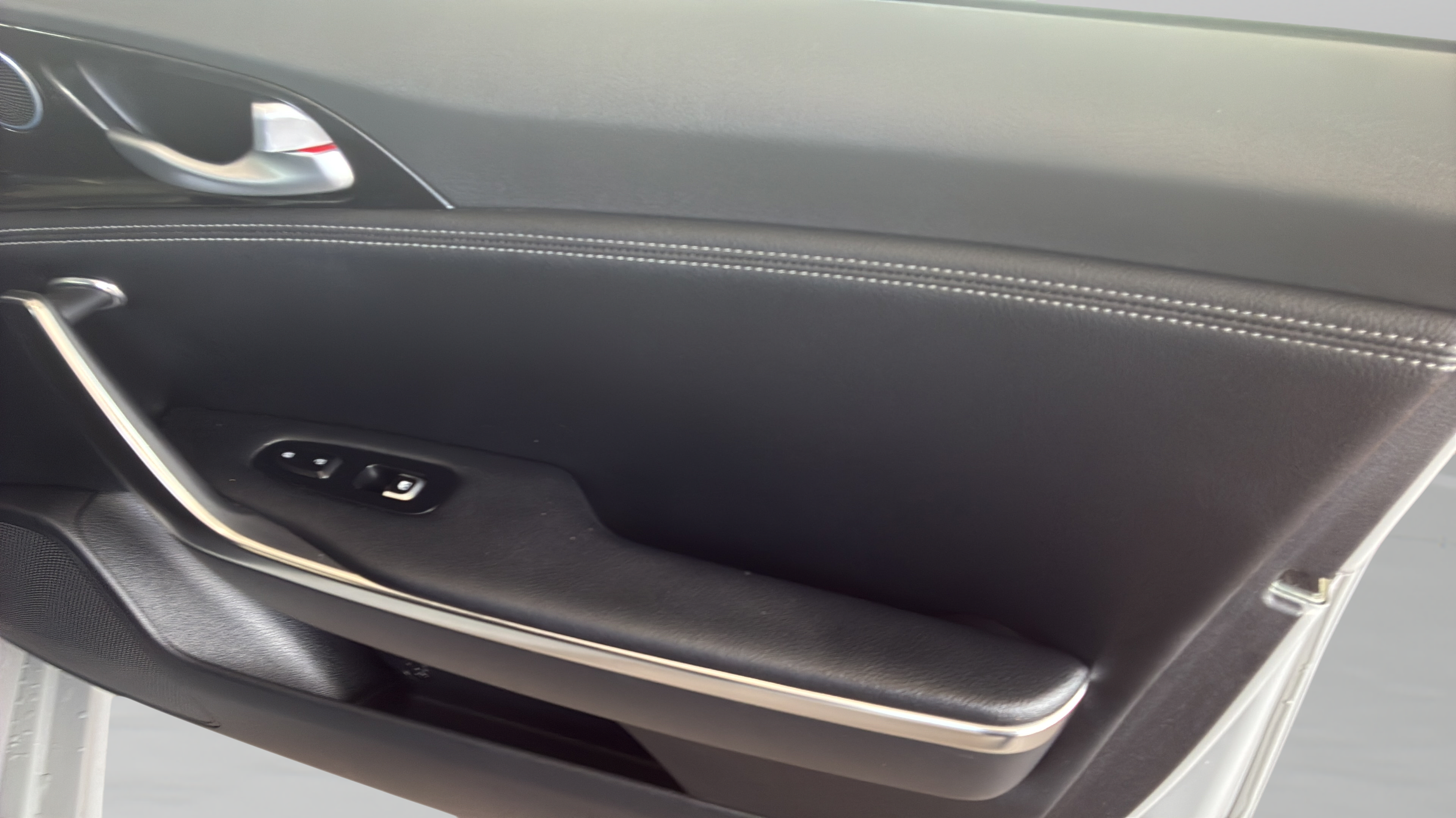 Used 2022 Kia Stinger GT-Line RWD image 23