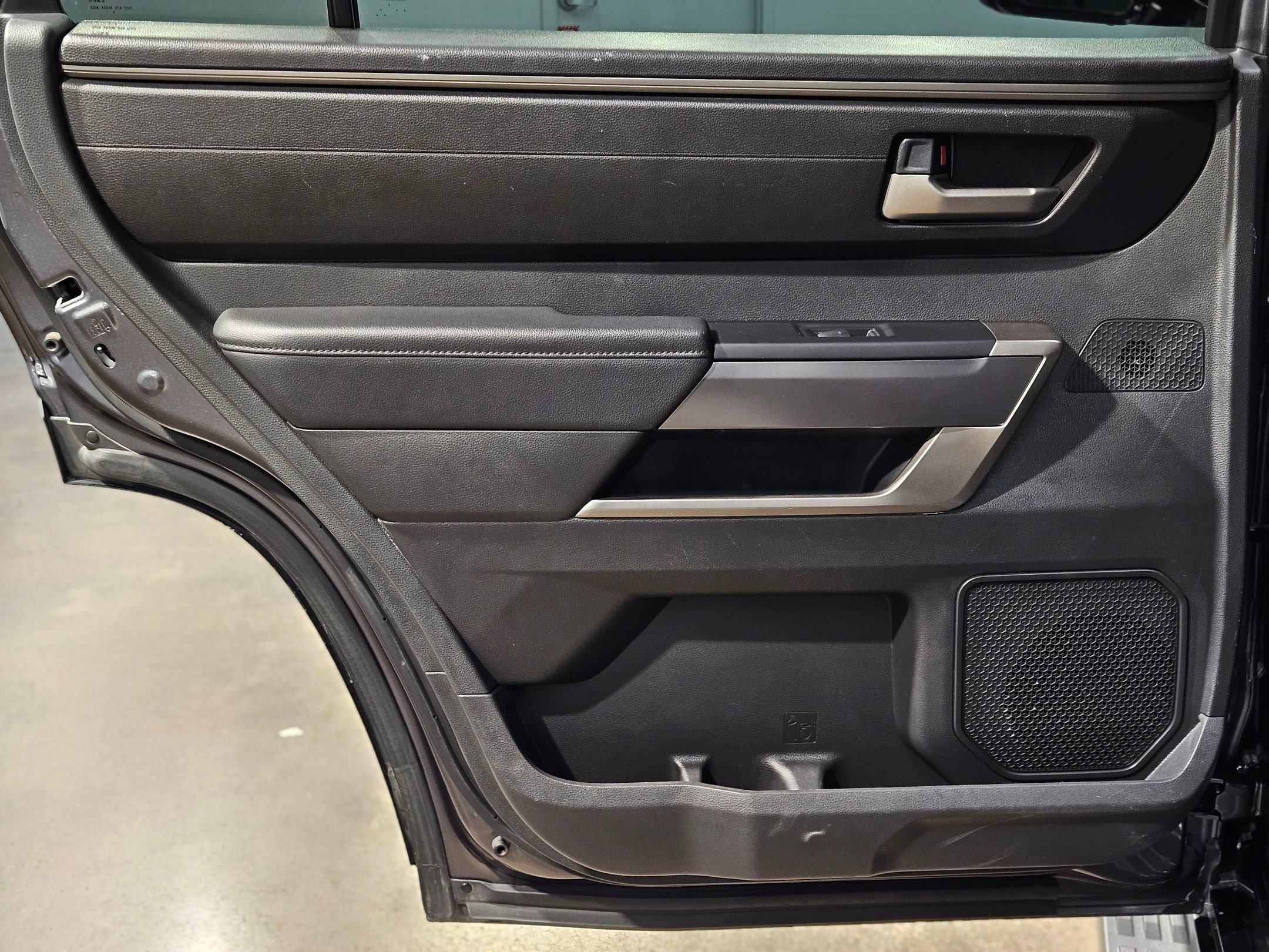Certified 2025 Toyota Sequoia SR5 AWD/4WD image 35