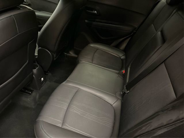 Used 2016 Chevrolet Trax LT w/ LT Convenience Package image 11