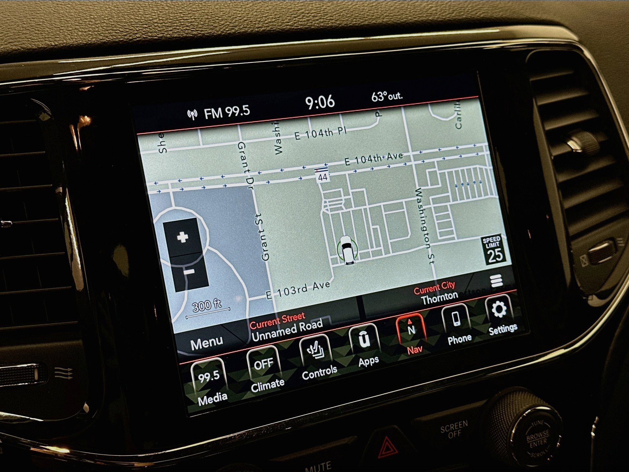 Used 2022 Jeep Grand Cherokee Laredo X AWD/4WD image 22