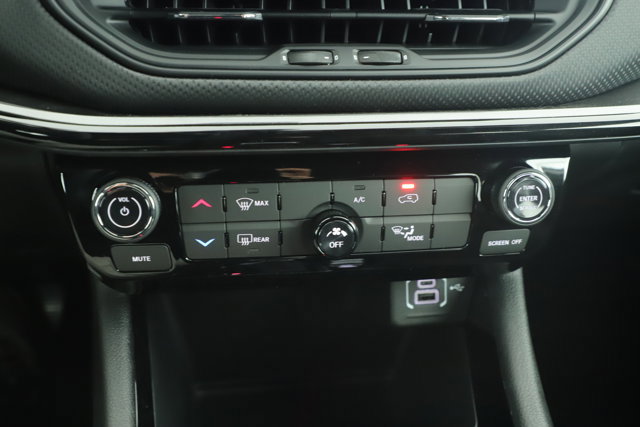 New 2026 Jeep Compass Latitude image 8