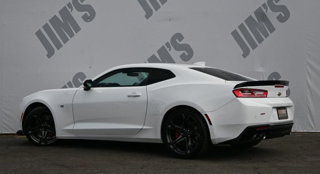 Used 2018 Chevrolet Camaro SS RWD image 7