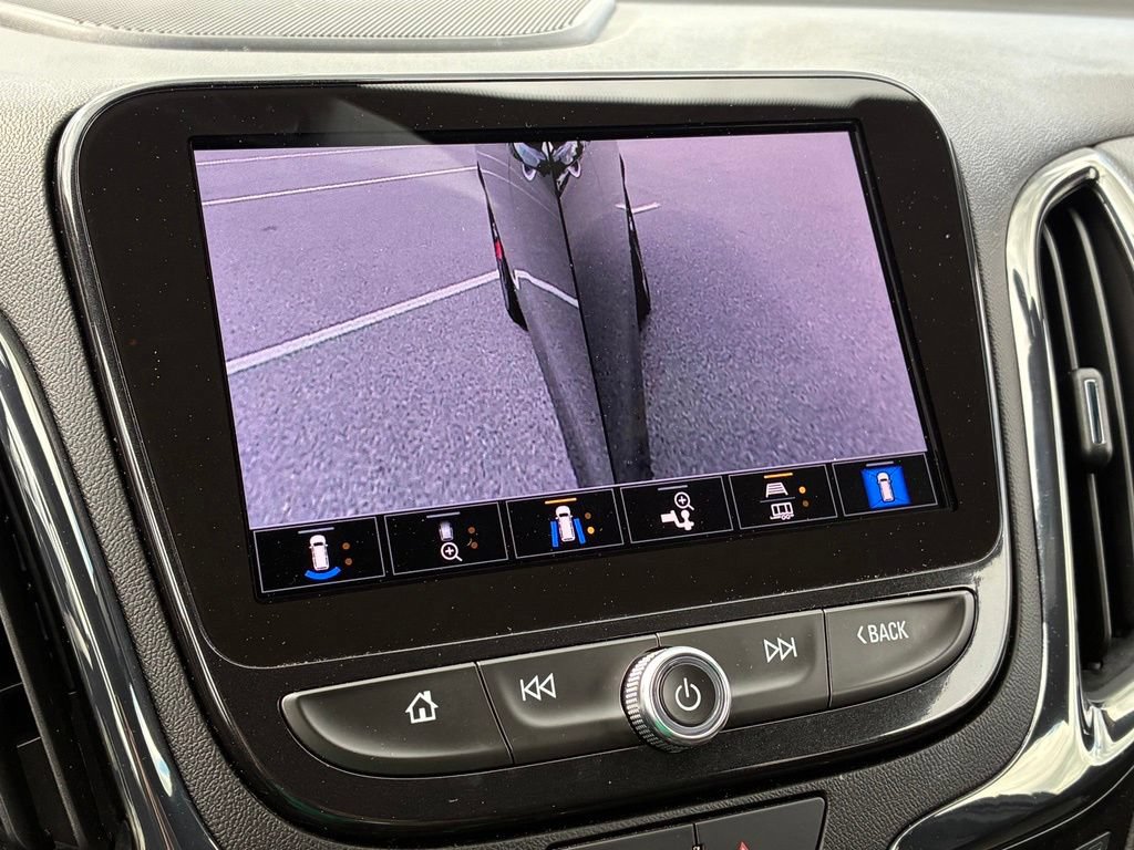 Used 2023 Chevrolet Equinox Premier AWD/4WD image 40