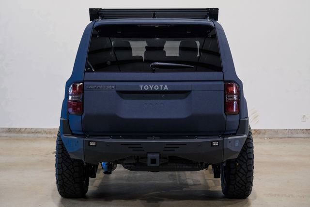 Used 2025 Toyota Land Cruiser image 18