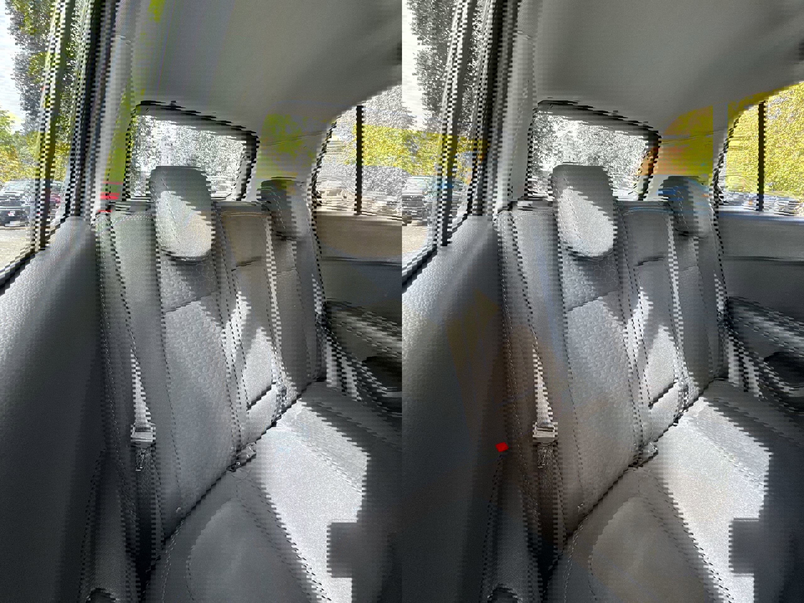 Used 2022 Chevrolet Trax LS w/ Tint and Cruise Package image 28