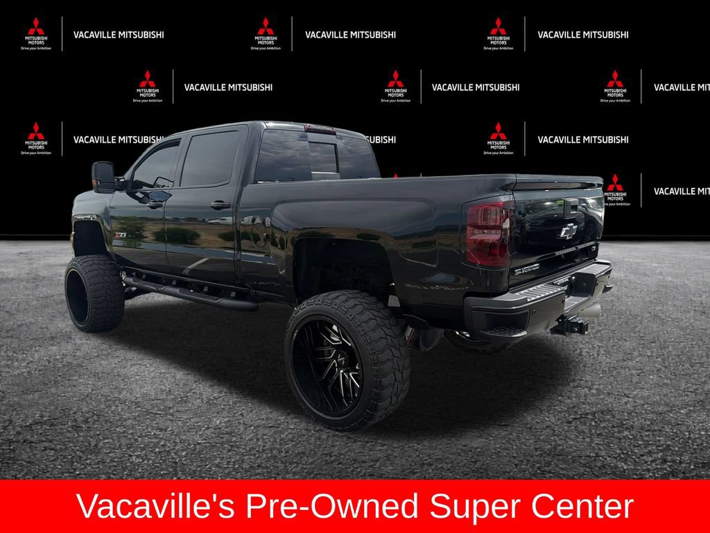 Used 2019 Chevrolet Silverado 2500 LTZ w/ Duramax Plus Package AWD/4WD image 3