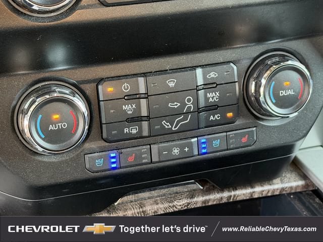 Used 2019 Ford F450 Lariat w/ Lariat Ultimate Package AWD/4WD image 23