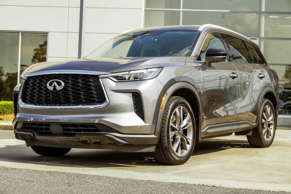 Used 2023 INFINITI QX60 Luxe FWD image 8