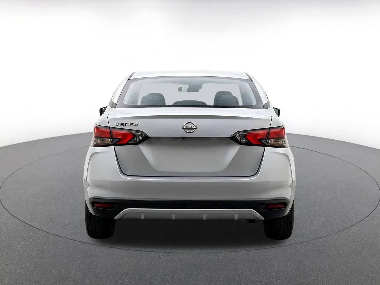 Used 2025 Nissan Versa SV FWD image 8